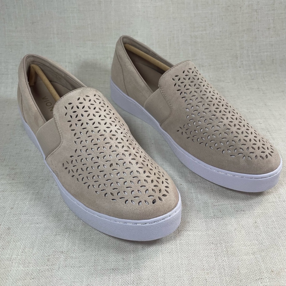 NWT Vionic Kimmie Perf Slip-On Sneaker Wheat Suede Arch Support